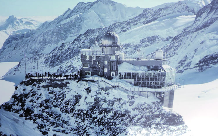 Spezialtransport Speicher für Jungfraujoch per Zahnradbahn